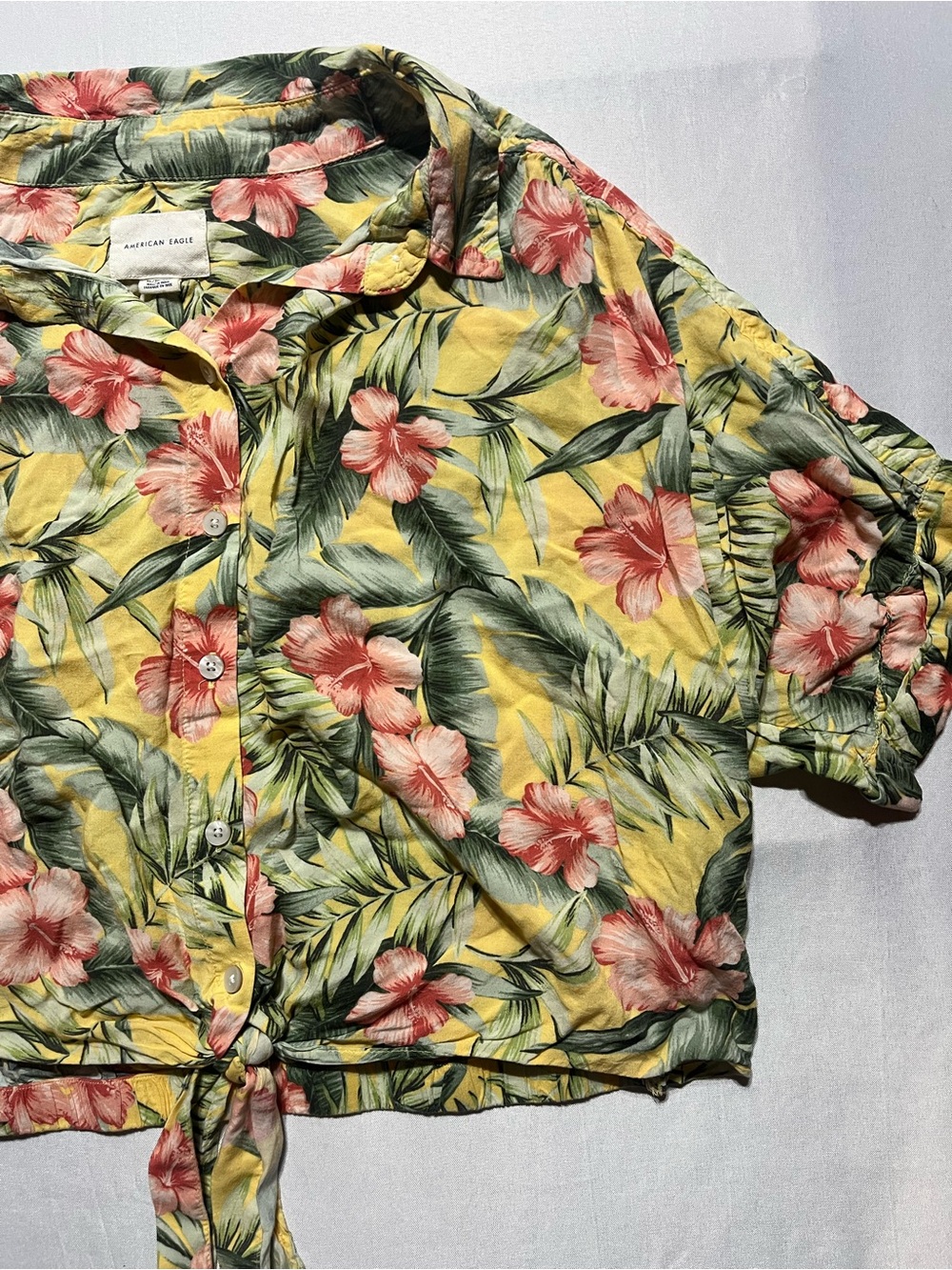 American Eagle Yellow Women’s XL Tropical Tie-Front Button Short Sleeve Shirt
